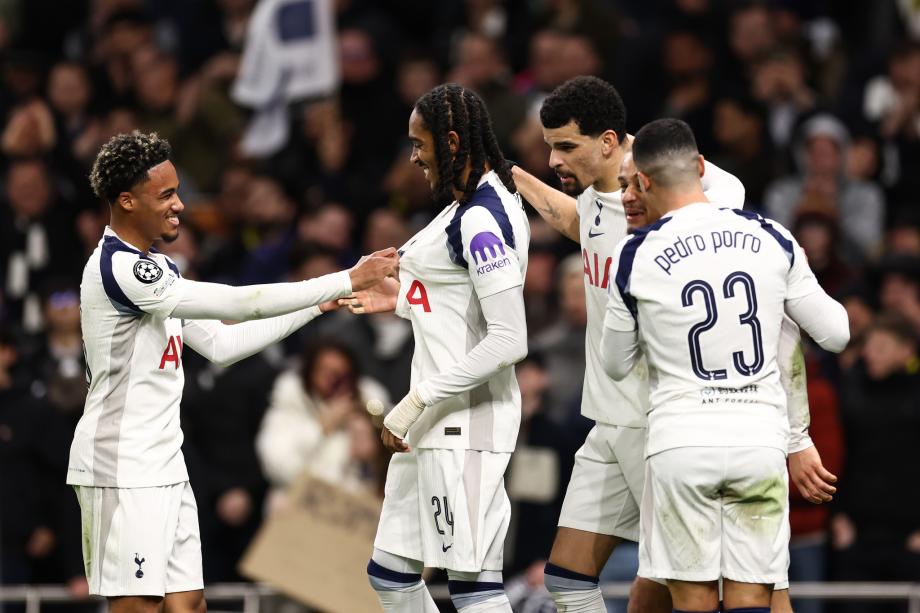 [图]罗梅罗、索兰克破门 热刺2-0完胜多特蒙德